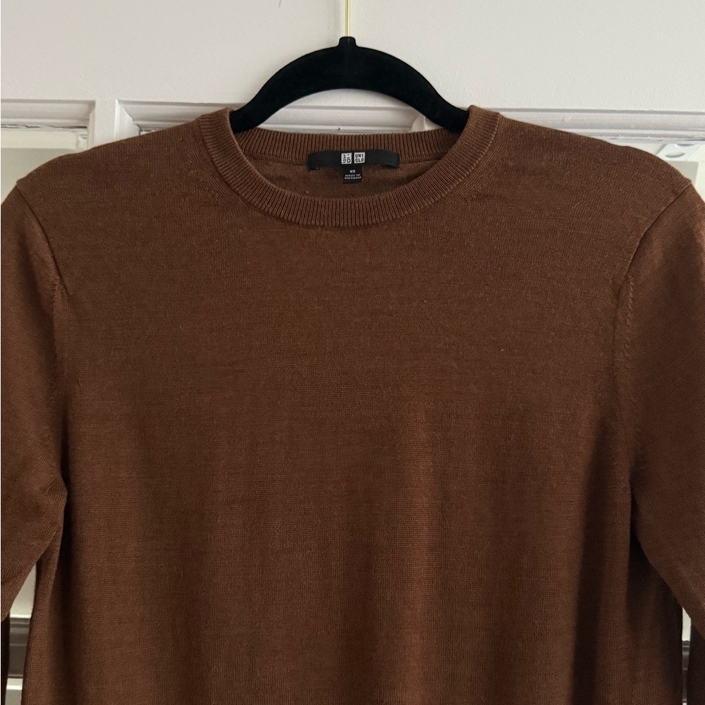 Brown UNIQLO %100 Wool Crew Neck Sweater - Picture 3 of 3